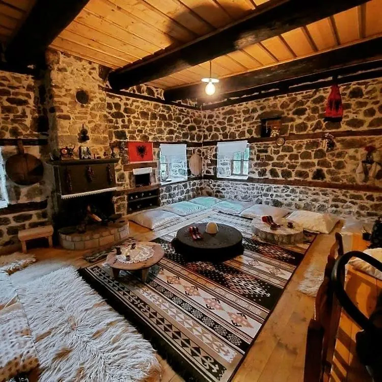 Kulla Hupi Agriturism Hotel Bulqize 0*,